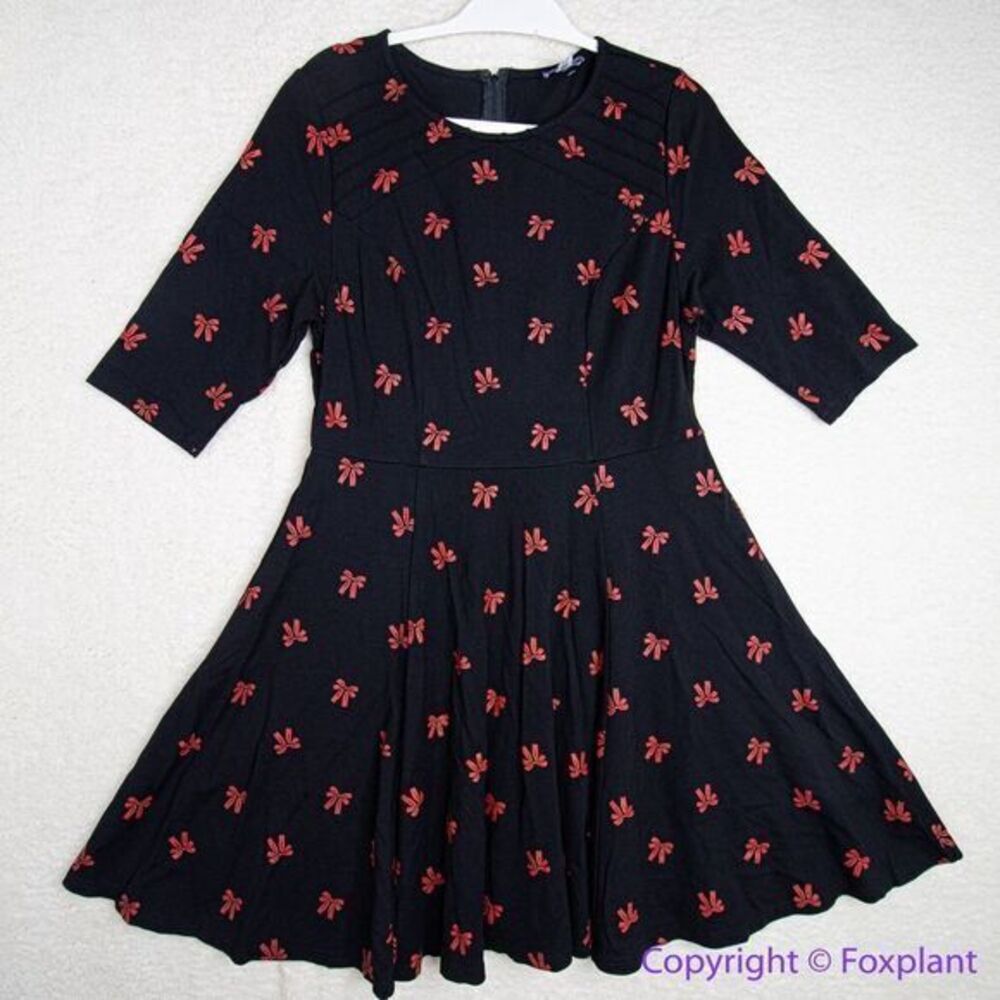 Unique Vintage Black & Red Bows Print Stephanie Fit & Flare Dress, 3X - Picture 3 of 16